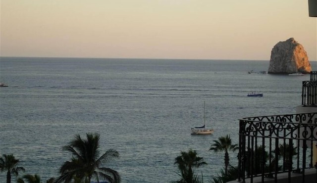 7th Floor Ocean View in Highly-Rated Villa La Estancia Resort