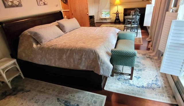 7th Heaven – Classy & Comfortable Mount Gretna Cottage, New!