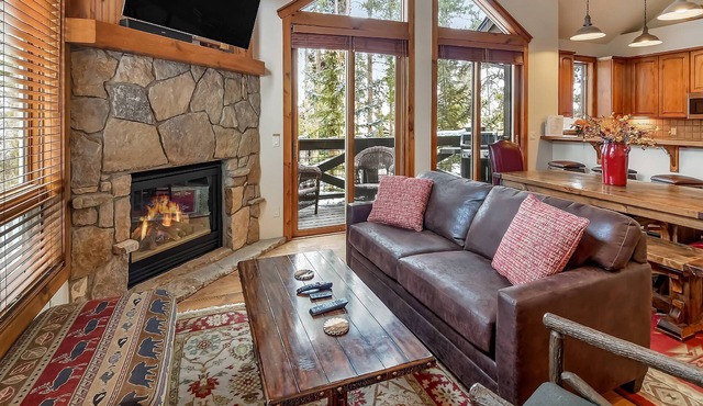 7th Nt FREE!Slide to Slopes|Hot Tub/BBQ/Views! Close to Town, Lift & Shuttle!