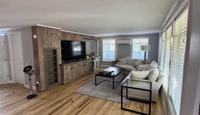 7th Street Loft MONTHLY Special!