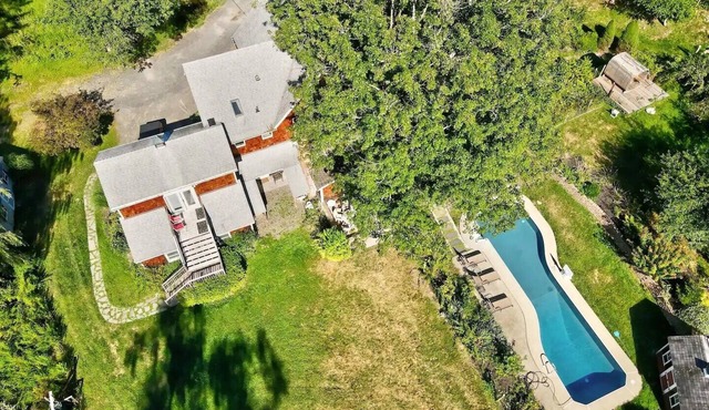 8,000 acres out the backdoor! Trails, Peace and Quiet, Dark skies & Convenience!