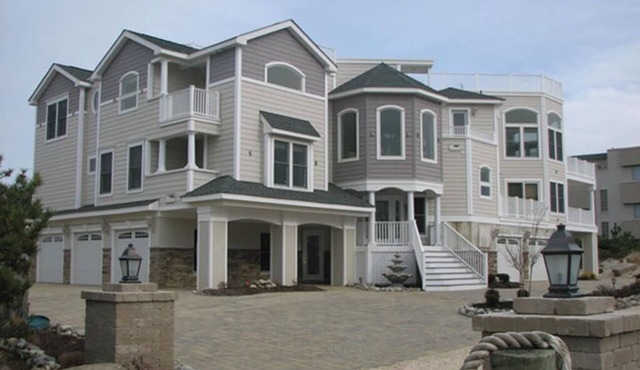 8 bedroom accommodation in Loveladies