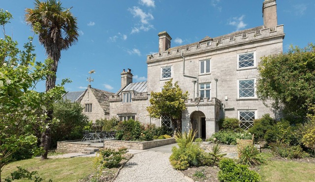 8 bedroom accommodation in Swanage, Isle of Purbeck