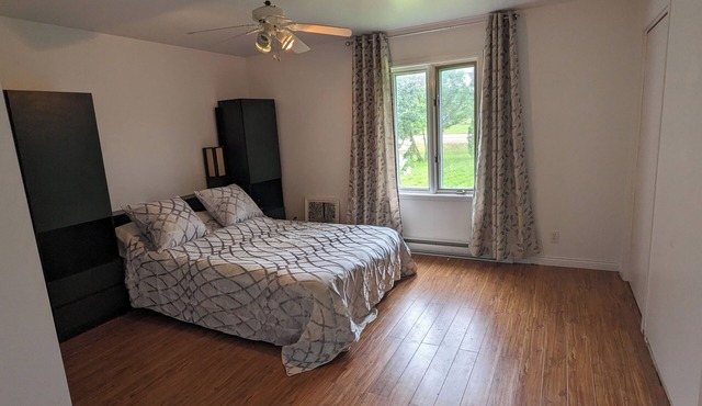 8-bedroom bungalow in Ragueneau on a large estate with a view