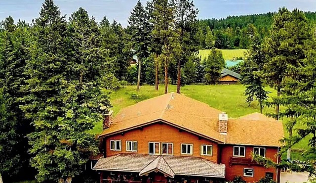8 Bedroom Chalet Overlooking Dazzling Flathead Lake and Swan Mountain Range