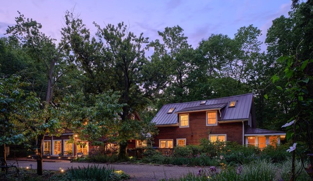 8+ Bedroom House on 30 Acres with Pool/Kayaking/Woods/Trails/Farm, Near Beach!