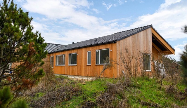 8 bedroom lovely home in Vejers Strand