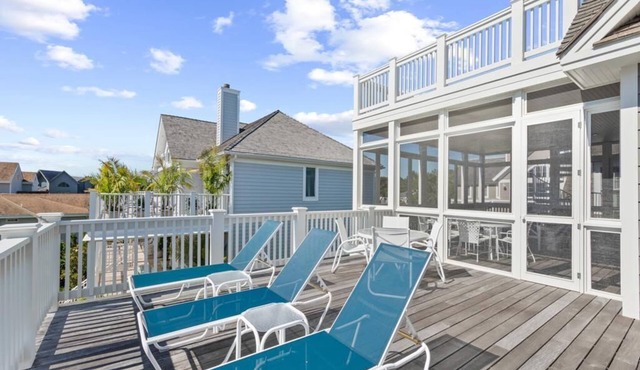 8-Bedroom Luxury Oceanview Home w/Rooftop Deck