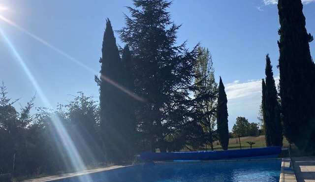 8-bedroom vacation home with swimming pool in charming Lot village
