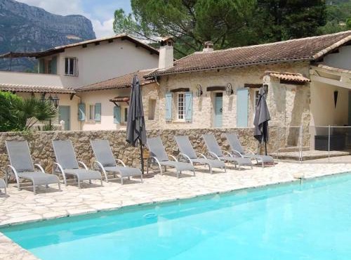 8 Bedroom Villa with Pool and River by Riviera Secrets