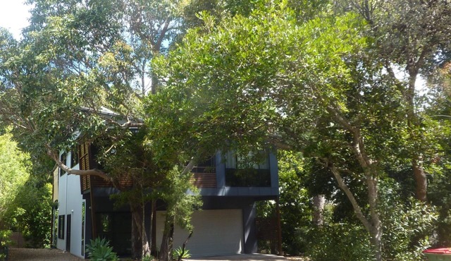 8 Belle Court - Rainbow Shores. Close to beach. Wifi
