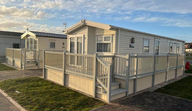 8 berth caravan PG214 Golden Palm Chapel st Leonards