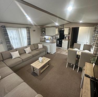 8 Birth Holiday Home