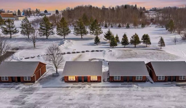 8 Boutique Suites, Perfect for Groups & Events