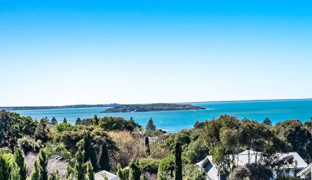 8 Davies St, Encounter Bay - Wi-Fi - Sea Views