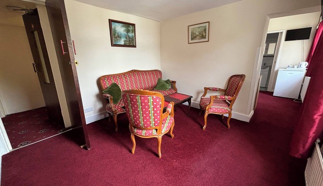 8 - Family Suite w/shower - Double Bed St. Pancras - Room 8