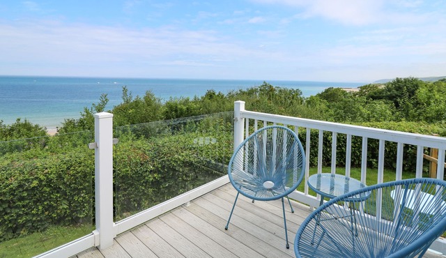 8 HARBOUR VIEW, family friendly, country holiday cottage in New Quay