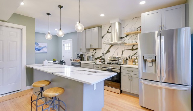 8 Mi to DC: Cheverly Apt w/Easy Metro Access