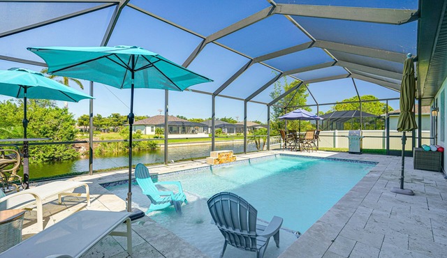 8 Mi to Dtwn: Canalfront Home in Cape Coral!