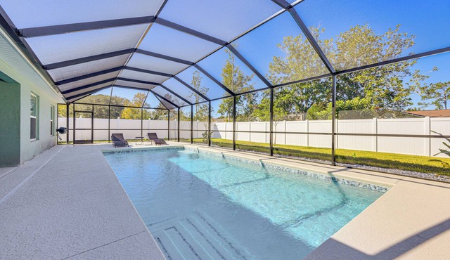 8 Mi to Flagler Beach: Home w/Outdoor Dining!