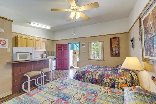 8 Mi to Lake Whitney State Park Quaint Studio!
