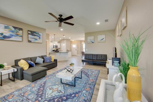 8 Mi to State Park: Home w/Fenced Yard in Lindale