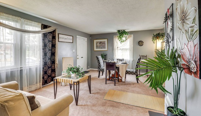 8 Mi to Washington, DC: Pet-Friendly Maryland Home
