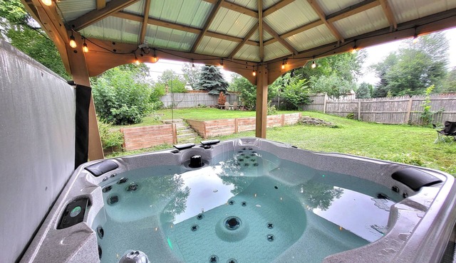 8 Min to Airport & Mall of America, Central, Spacious, Many Amenities!