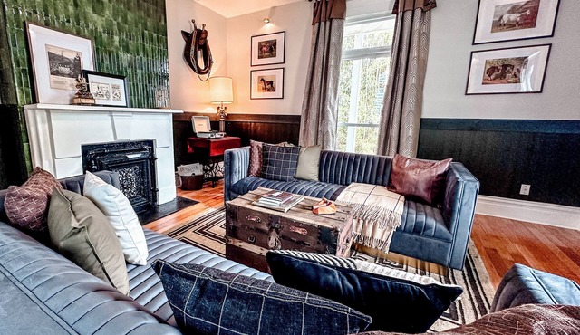 8 min to Buffalo Trace, walk to Capital Charming 3-bedroom cottage in Frankfort.