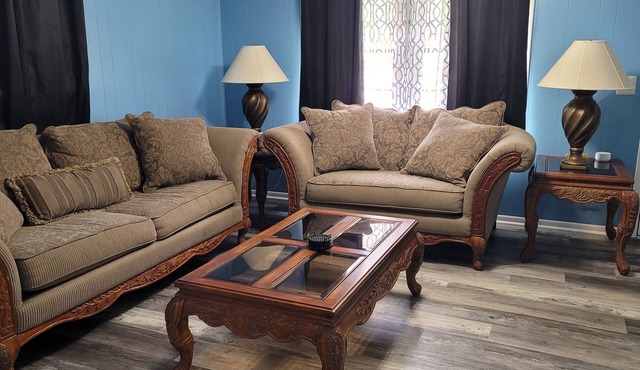 8 Minutes from Mystic