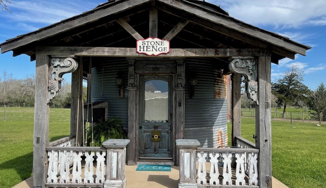 8 Minutes from Round Top! Your Silo-Bration DestinationnStoneHENge Silo #2