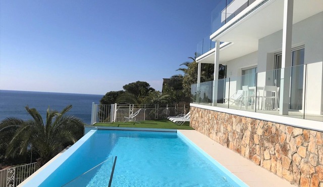 8 minutes walk from Canyet beach VILLA ROSAMAR LUXURY * 320 m2, SEA VIEW