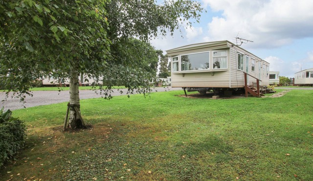 8 OLD ORCHARD, family friendly, with a garden in Much Wenlock