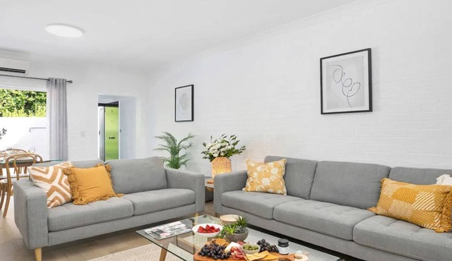 8 on Clarence - perfectly located in the centre of town