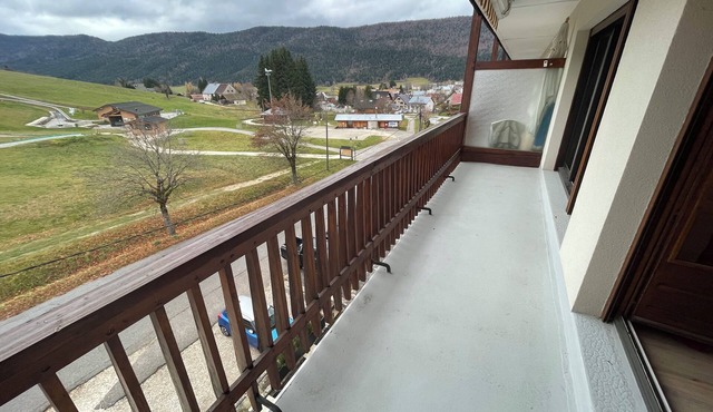 8-person apartment in Autrans, south-facing terrace, private parking with garage