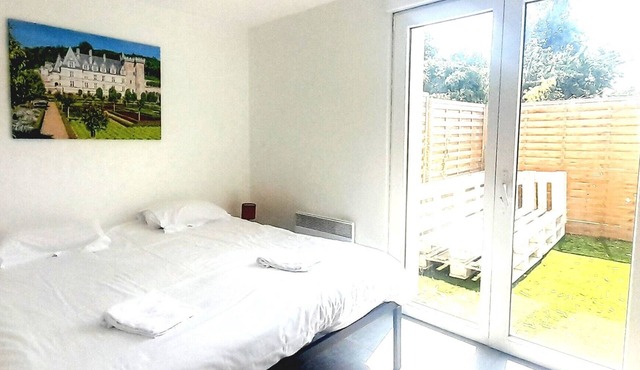 8-person apartment on ground floor in Vallères