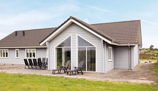 8 person holiday home in Store Heddinge