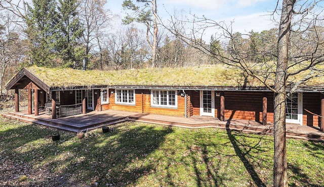 8 person holiday home in Frederiksværk-By Traum