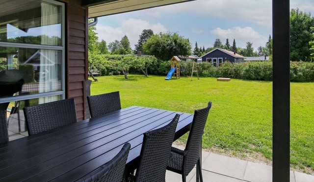 8 person holiday home in Stubbekøbing