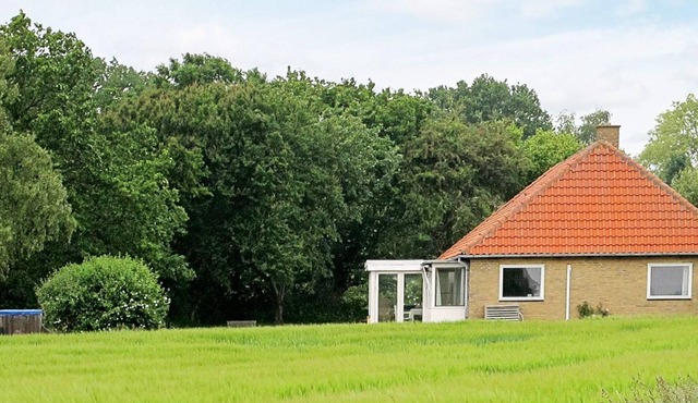 8 person holiday home in Harpelunde