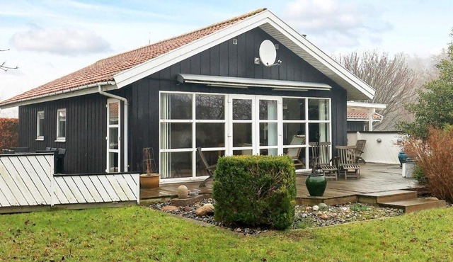8 person holiday home in Karrebæksminde-By Traum