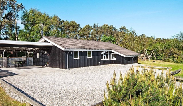 8 person holiday home in Ringkøbing