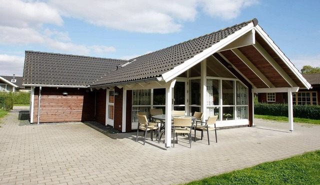 8 person holiday home in Juelsminde-By Traum