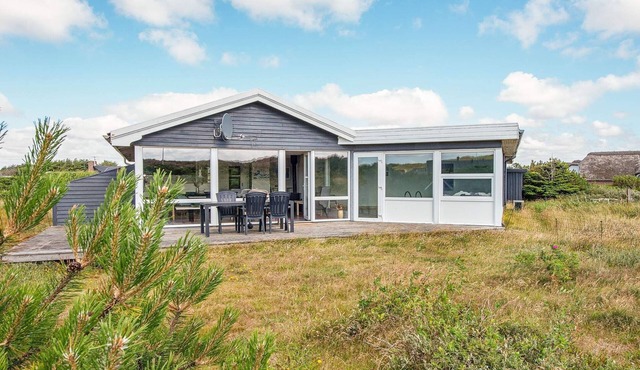 8 person holiday home in Ringkøbing-By Traum