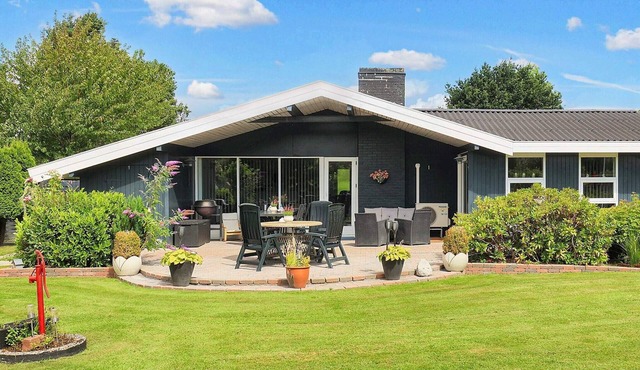 8 person holiday home in Væggerløse