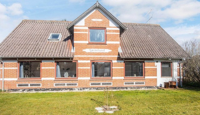 8 person holiday home in Bindslev-By Traum