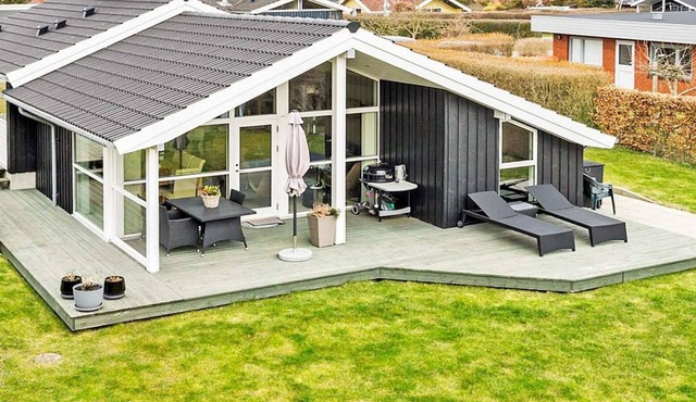 8 person holiday home in Bogense-By Traum