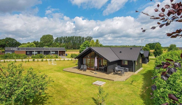 8 person holiday home in Ebeltoft-By Traum