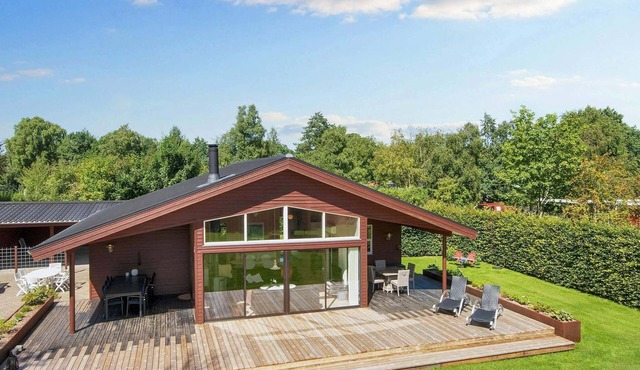 8 person holiday home in Glesborg