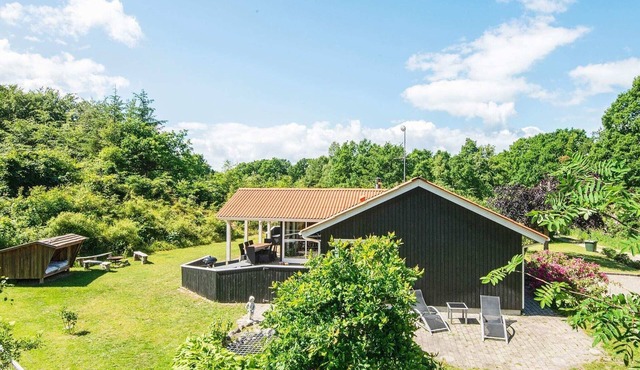 8 person holiday home in Glesborg-By Traum